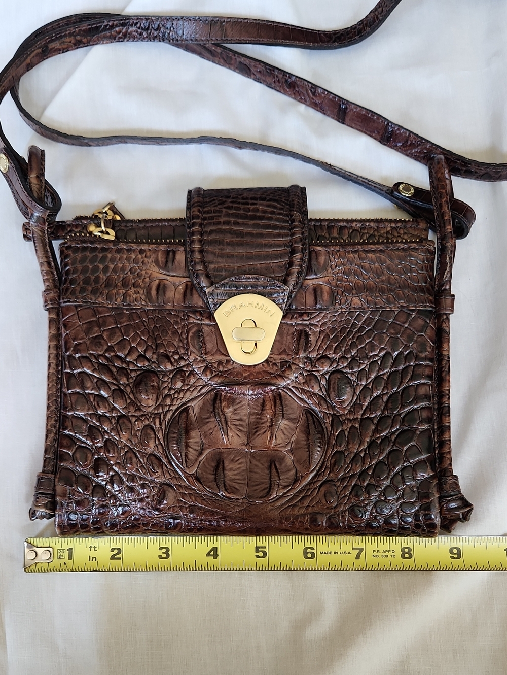 Brahmin "Mojito" Pecan Brown Croc-Embossed Leather Crossbody with Gold Hardware - Picture 9 of 10